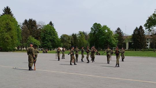 Chełm. Przegląd Musztry Klas Wojskowych [GALERIA ZDJĘĆ]