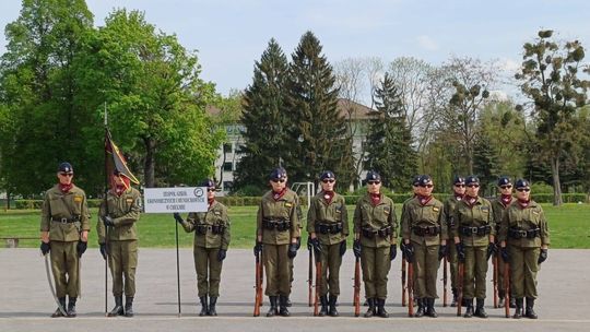 Chełm. Przegląd Musztry Klas Wojskowych [GALERIA ZDJĘĆ]