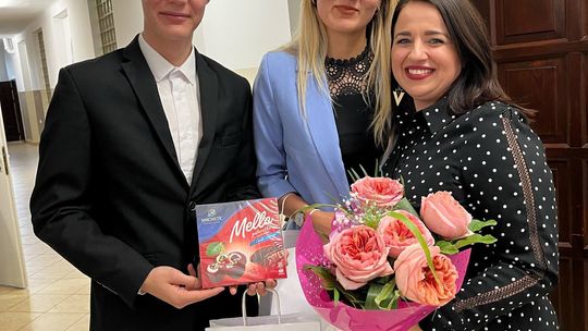 Pożegnanie maturzystów w Zespole Szkół Centrum Kształcenia Rolniczego w Okszowie [GALERIA ZDJĘĆ]