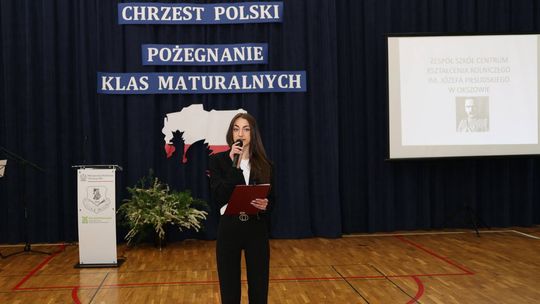 Pożegnanie maturzystów w Zespole Szkół Centrum Kształcenia Rolniczego w Okszowie [GALERIA ZDJĘĆ]