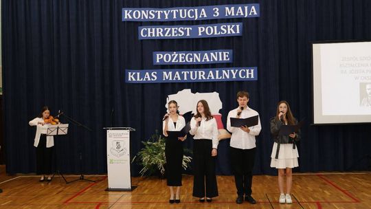 Pożegnanie maturzystów w Zespole Szkół Centrum Kształcenia Rolniczego w Okszowie [GALERIA ZDJĘĆ]