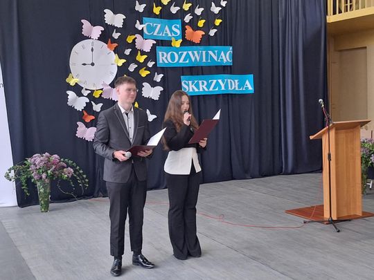 Zakończenie roku klas maturalnych w ZSEiT im. ks. Stanisława Staszica w Chełmie [GALERIA ZDJĘĆ]