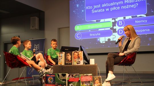 Chełm. Sportowi BIBLIONERZY znają historię piłki nożnej [GALERIA ZDJĘĆ]