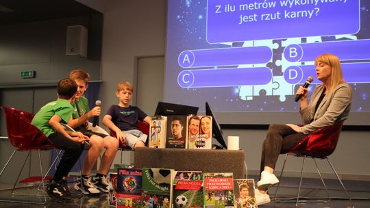 Chełm. Sportowi BIBLIONERZY znają historię piłki nożnej [GALERIA ZDJĘĆ]