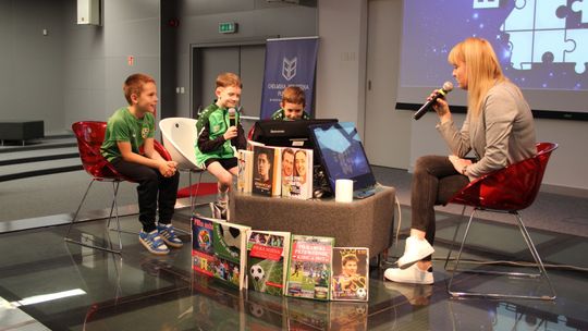 Chełm. Sportowi BIBLIONERZY znają historię piłki nożnej [GALERIA ZDJĘĆ]