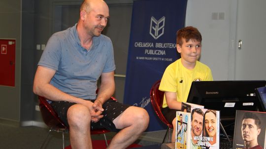 Chełm. Sportowi BIBLIONERZY znają historię piłki nożnej [GALERIA ZDJĘĆ]