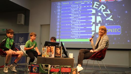 Chełm. Sportowi BIBLIONERZY znają historię piłki nożnej [GALERIA ZDJĘĆ]