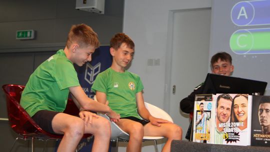 Chełm. Sportowi BIBLIONERZY znają historię piłki nożnej [GALERIA ZDJĘĆ]