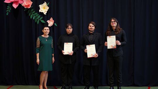 Pożegnanie absolwentów I LO im. Władysława Jagiełły w Krasnymstawie [GALERIA ZDJĘĆ]