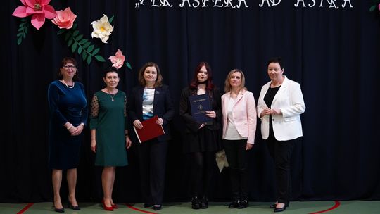 Pożegnanie absolwentów I LO im. Władysława Jagiełły w Krasnymstawie [GALERIA ZDJĘĆ]