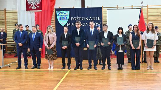 Zakończenie roku klas maturalnych ZSZ Nr 1 i II LO we Włodawie [GALERIA ZDJĘĆ]