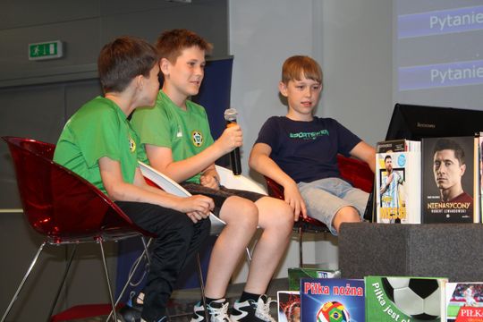 Chełm. Sportowi BIBLIONERZY znają historię piłki nożnej [GALERIA ZDJĘĆ]