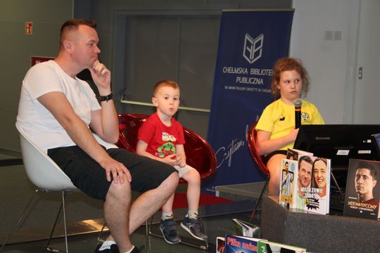 Chełm. Sportowi BIBLIONERZY znają historię piłki nożnej [GALERIA ZDJĘĆ]