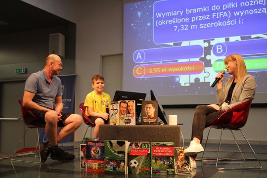 Chełm. Sportowi BIBLIONERZY znają historię piłki nożnej [GALERIA ZDJĘĆ]