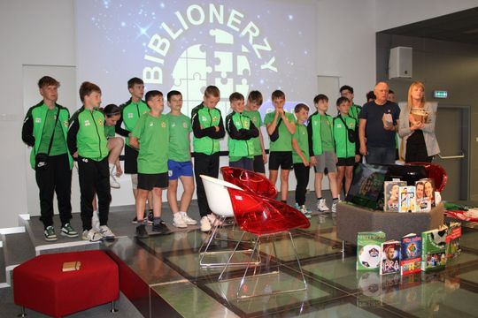 Chełm. Sportowi BIBLIONERZY znają historię piłki nożnej [GALERIA ZDJĘĆ]