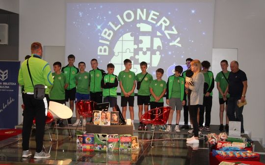 Chełm. Sportowi BIBLIONERZY znają historię piłki nożnej [GALERIA ZDJĘĆ]