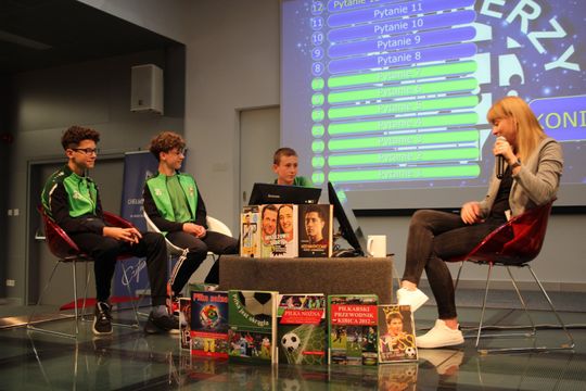 Chełm. Sportowi BIBLIONERZY znają historię piłki nożnej [GALERIA ZDJĘĆ]