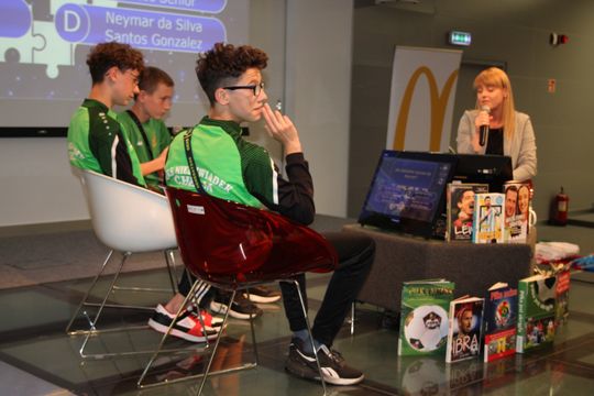 Chełm. Sportowi BIBLIONERZY znają historię piłki nożnej [GALERIA ZDJĘĆ]