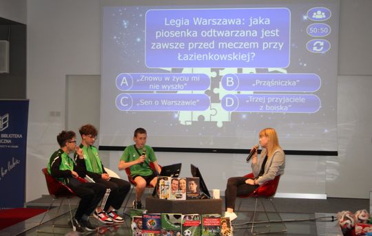 Chełm. Sportowi BIBLIONERZY znają historię piłki nożnej [GALERIA ZDJĘĆ]
