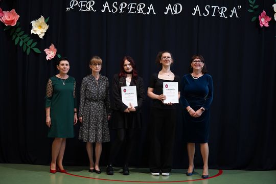 Pożegnanie absolwentów I LO im. Władysława Jagiełły w Krasnymstawie [GALERIA ZDJĘĆ]