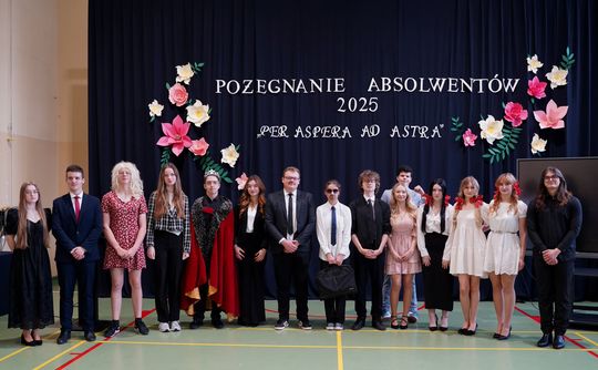 Pożegnanie absolwentów I LO im. Władysława Jagiełły w Krasnymstawie [GALERIA ZDJĘĆ]