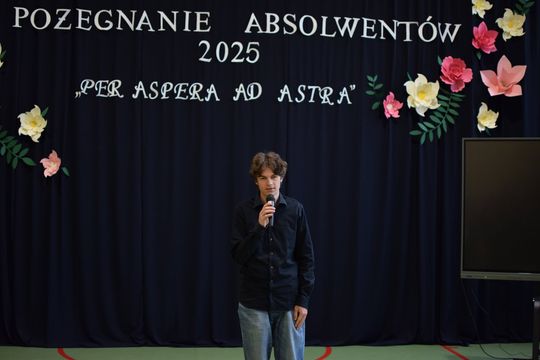 Pożegnanie absolwentów I LO im. Władysława Jagiełły w Krasnymstawie [GALERIA ZDJĘĆ]