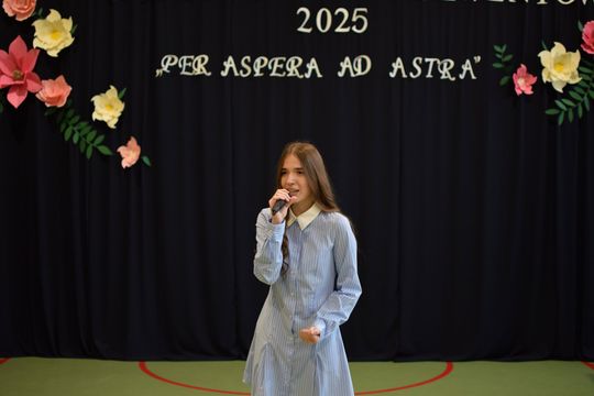 Pożegnanie absolwentów I LO im. Władysława Jagiełły w Krasnymstawie [GALERIA ZDJĘĆ]