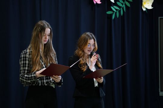 Pożegnanie absolwentów I LO im. Władysława Jagiełły w Krasnymstawie [GALERIA ZDJĘĆ]