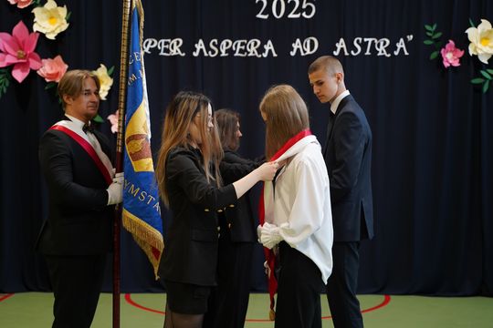 Pożegnanie absolwentów I LO im. Władysława Jagiełły w Krasnymstawie [GALERIA ZDJĘĆ]