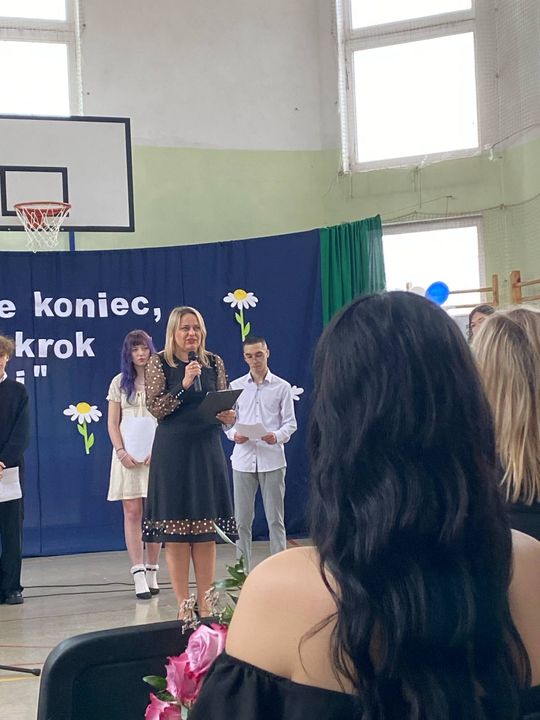 Pożegnanie absolwentów w Prywatnym Liceum Ogólnokształcącym w Krasnymstawie [GALERIA ZDJĘĆ]