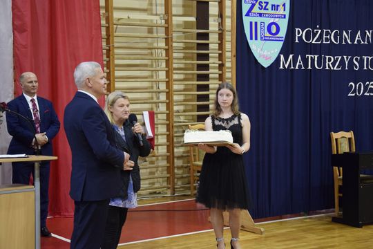 Zakończenie roku klas maturalnych ZSZ Nr 1 i II LO we Włodawie [GALERIA ZDJĘĆ]