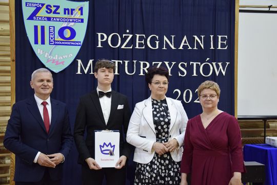 Zakończenie roku klas maturalnych ZSZ Nr 1 i II LO we Włodawie [GALERIA ZDJĘĆ]