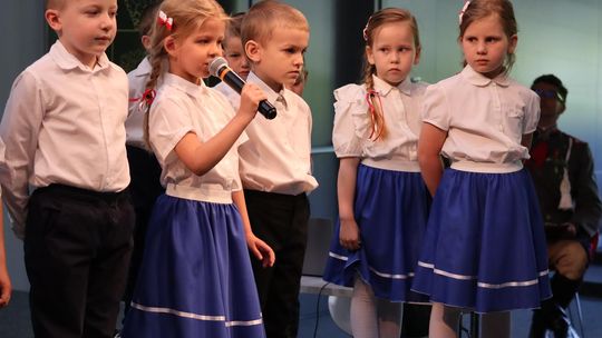 Chełm. Trwa XI Festiwal Piosenki Ułańskiej w bibliotece publicznej