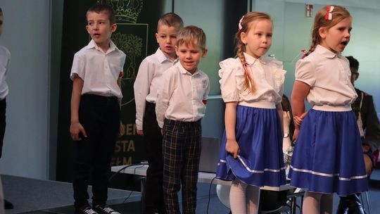 Chełm. Trwa XI Festiwal Piosenki Ułańskiej w bibliotece publicznej