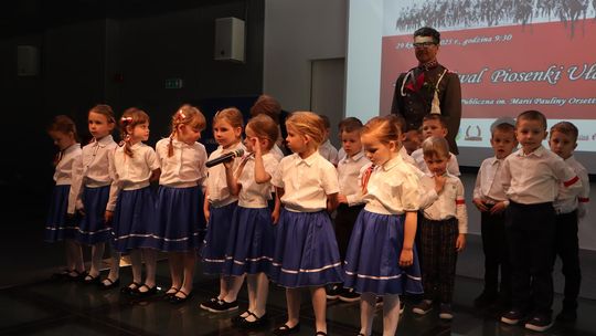 Chełm. Trwa XI Festiwal Piosenki Ułańskiej w bibliotece publicznej