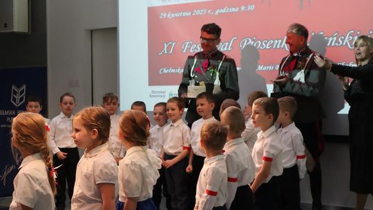 Chełm. Trwa XI Festiwal Piosenki Ułańskiej w bibliotece publicznej