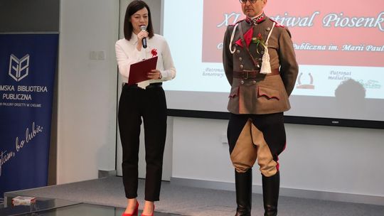 Chełm. Trwa XI Festiwal Piosenki Ułańskiej w bibliotece publicznej