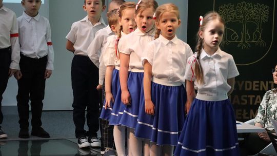 Chełm. Trwa XI Festiwal Piosenki Ułańskiej w bibliotece publicznej