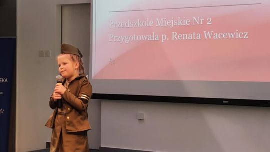 Chełm. Trwa XI Festiwal Piosenki Ułańskiej w bibliotece publicznej