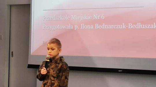 Chełm. Trwa XI Festiwal Piosenki Ułańskiej w bibliotece publicznej