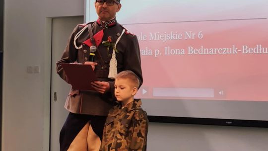 Chełm. Trwa XI Festiwal Piosenki Ułańskiej w bibliotece publicznej