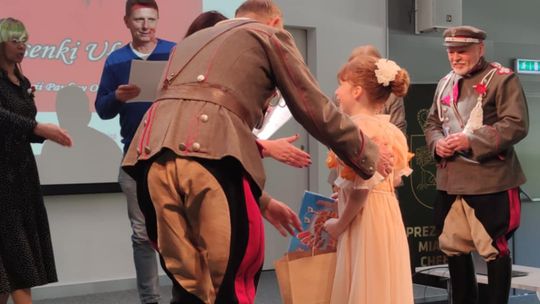 Chełm. Trwa XI Festiwal Piosenki Ułańskiej w bibliotece publicznej