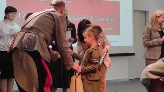 Chełm. Trwa XI Festiwal Piosenki Ułańskiej w bibliotece publicznej