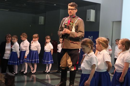 Chełm. Trwa XI Festiwal Piosenki Ułańskiej w bibliotece publicznej Chełm. Trwa XI Festiwal Piosenki Ułańskiej w bibliotece publicznej