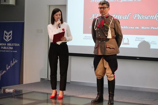 Chełm. Trwa XI Festiwal Piosenki Ułańskiej w bibliotece publicznej Chełm. Trwa XI Festiwal Piosenki Ułańskiej w bibliotece publicznej