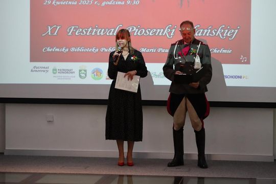 Chełm. Trwa XI Festiwal Piosenki Ułańskiej w bibliotece publicznej Chełm. Trwa XI Festiwal Piosenki Ułańskiej w bibliotece publicznej