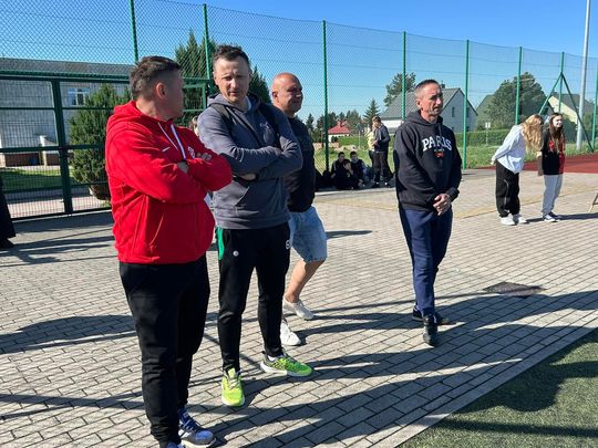 Gm. Wierzbica. Powiatowe Igrzyska Młodzieży Szkolnej w Piłce Nożnej Dziewcząt i Chłopców [GALERIA ZDJĘĆ]