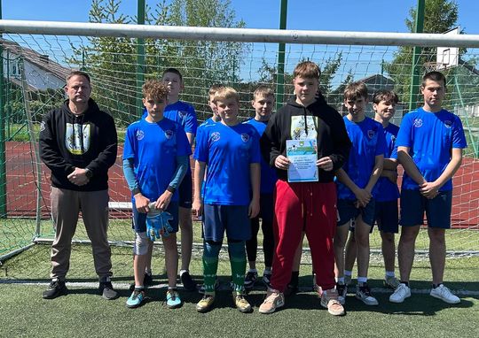 Gm. Wierzbica. Powiatowe Igrzyska Młodzieży Szkolnej w Piłce Nożnej Dziewcząt i Chłopców [GALERIA ZDJĘĆ]