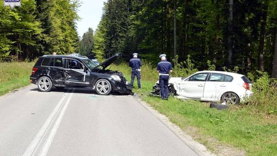 5 tys. mandatu dla kierowcy, który spowodował kolizję z udziałem 3 pojazdów [ZDJĘCIA]