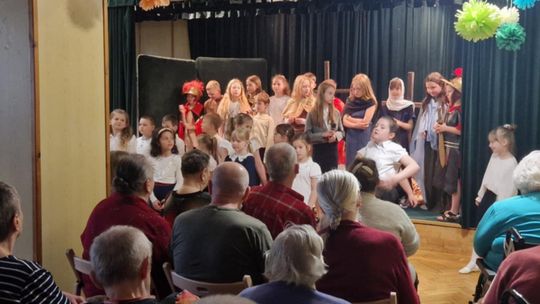 Szkolne Koło Caritas ze Szkoły Podstawowej Nr 3 w Chełmie obchodziło Dni Dobra [GALERIA ZDJĘĆ]